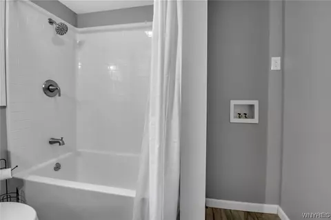 Bath - 6987 Putnam Dr, Evans, NY 14047 photo 4 of 7