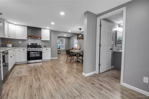 Kitchen - 6987 Putnam Dr, Evans, NY 14047 photo 2 of 5