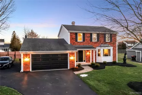 1 Heritage Dr, Lancaster, NY 14086