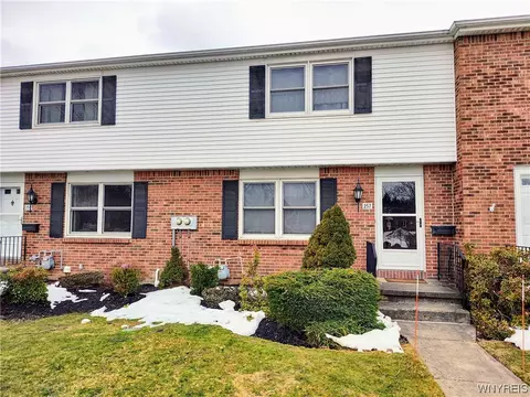 257 Wimbledon Ct, West Seneca, NY 14224