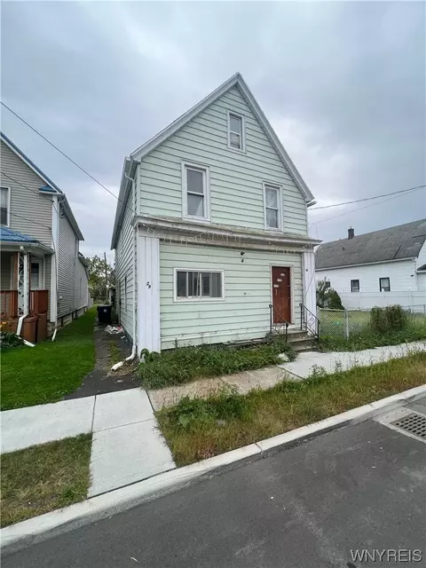 29 Roland Ave, Lackawanna, NY 14218