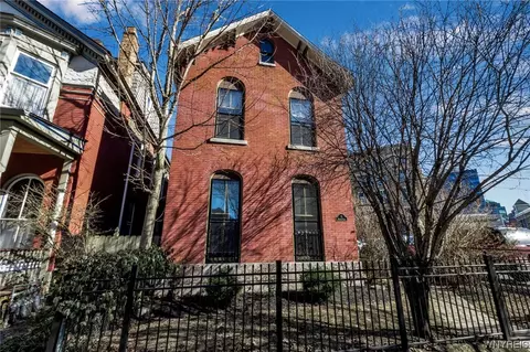 11 Whitney Pl, Buffalo, NY 14201