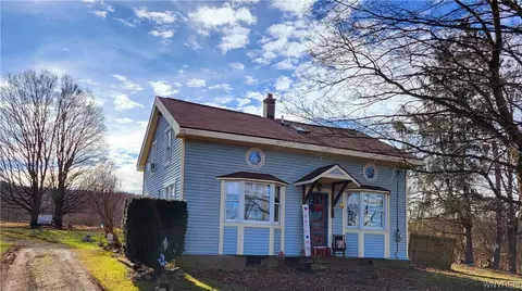 7947 Cross Rd, Mansfield, NY 14755