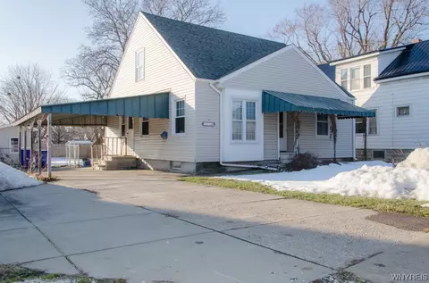 211 Orchard Park Rd, West Seneca, NY 14224