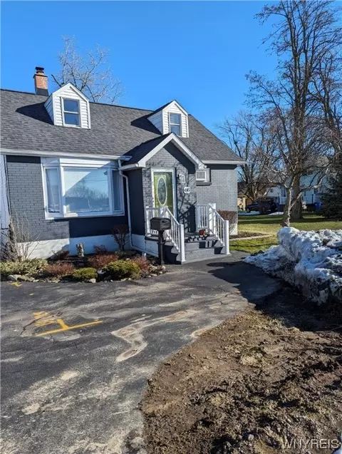485 Harlem Rd, West Seneca, NY 14224
