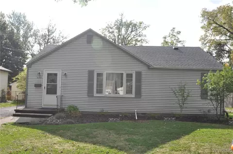 225 California Dr, Amherst, NY 14221