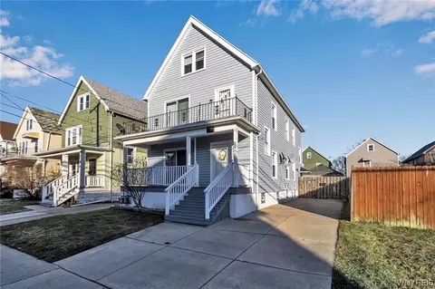 71 Page St, Buffalo, NY 14207