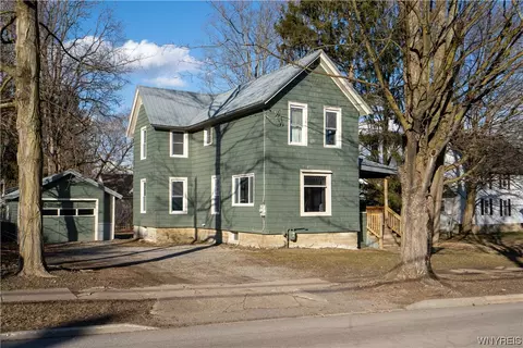 157 Brooklyn St, Warsaw, NY 14569