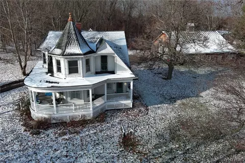 4018 Salt Works Rd, Shelby, NY 14103