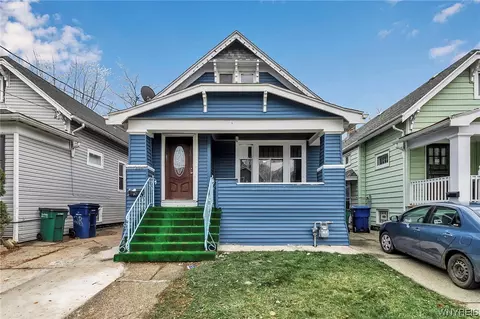 266 Roslyn St, Buffalo, NY 14215