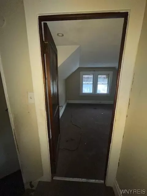 71 Halbert St, Buffalo, NY 14214 photo 5