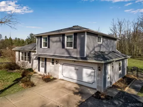 4659 Mckinley Pkwy, Hamburg, NY 14075