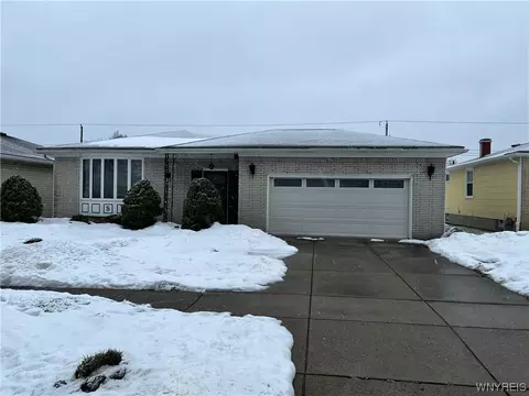 23 E Toulon Dr, Cheektowaga, NY 14227
