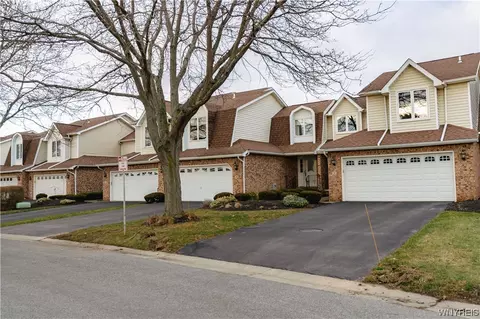 36 Niagara Shore Dr, Tonawanda, NY 14150