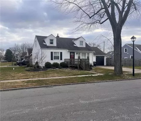 272 Blackstone Blvd, Tonawanda, NY 14150