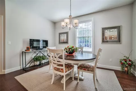 Dining - 912 Mohawk St, Lewiston, NY 14092 photo 2 of 2