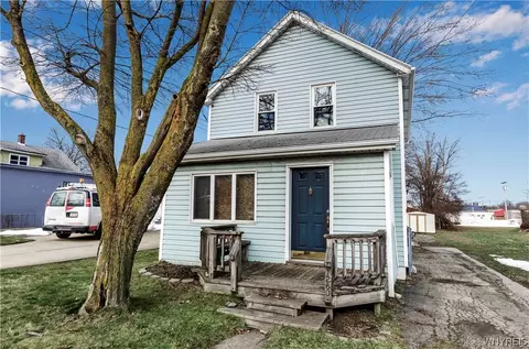 1260 Ridge Rd, Lackawanna, NY 14218