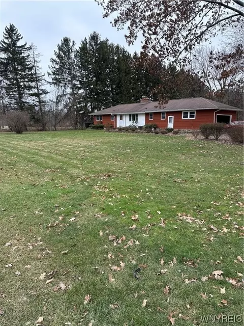 2826 Lower Mountain Rd, Ransomville, NY 14131