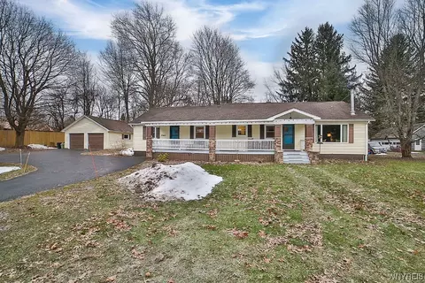 3340 Bullis Rd, Elma, NY 14059