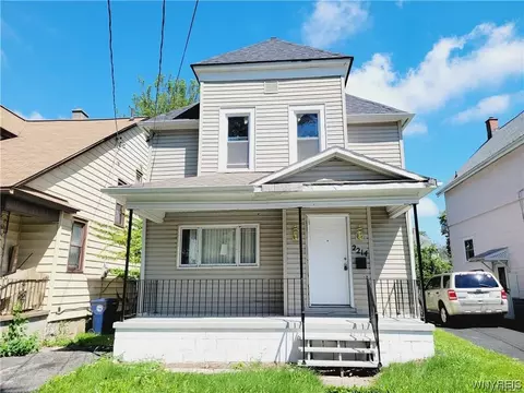 2214 Cleveland Ave, Niagara Falls, NY 14305