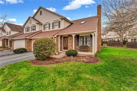 36 Marquette Dr, Rochester, NY 14618