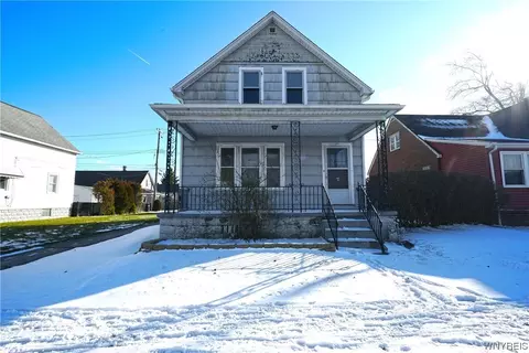37 Gierlach St, Buffalo, NY 14212