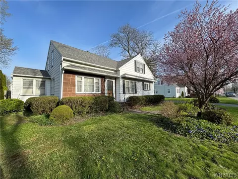 151 Vine St, Batavia, NY 14020