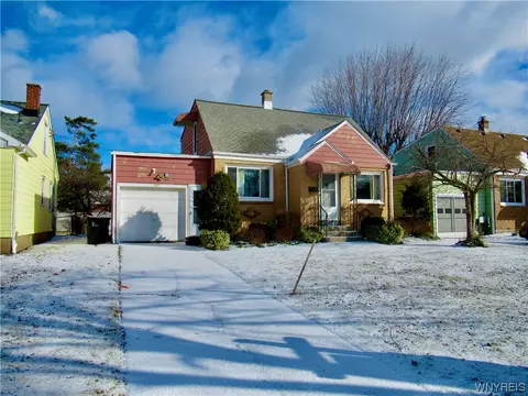 267 Lowell Rd, Buffalo, NY 14217