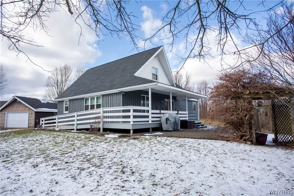 3538 Block Rd, Delevan, NY 14042 | 37 Photos - Movoto