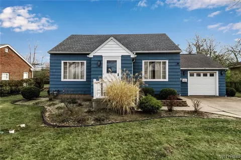 4661 N Bailey Ave, Amherst, NY 14226
