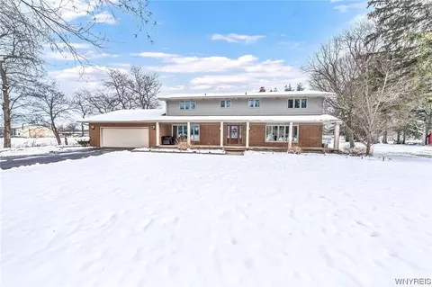 309 Schwartz Rd, Lancaster, NY 14086