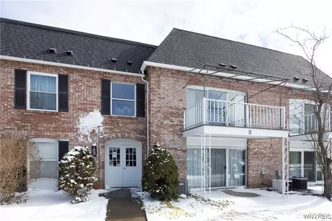 4545 Chestnut Ridge Rd #204A, Amherst, NY 14228