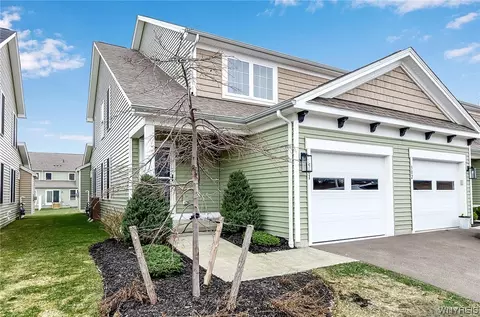 501 Carriage Ln, West Seneca, NY 14224