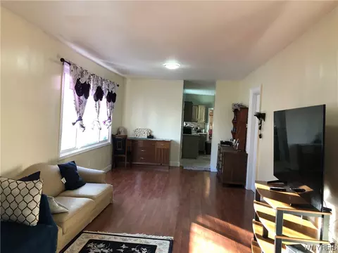 52 La Force Pl, Buffalo, NY 14207 photo 4