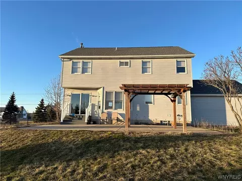 Exterior - 971 Sturgeon Point Rd, Evans, NY 14047 photo 6 of 6