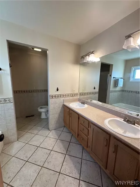 Bath - 971 Sturgeon Point Rd, Evans, NY 14047 photo 3 of 5