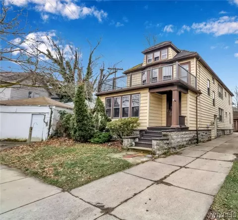 14 Brinton St, Buffalo, NY 14214