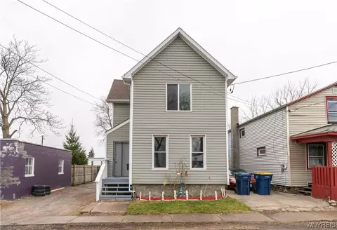 13 Evans St, Lockport, NY 14094