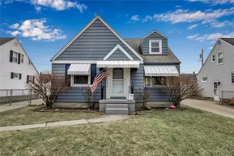 91 Blackstone Blvd, Tonawanda, NY 14150