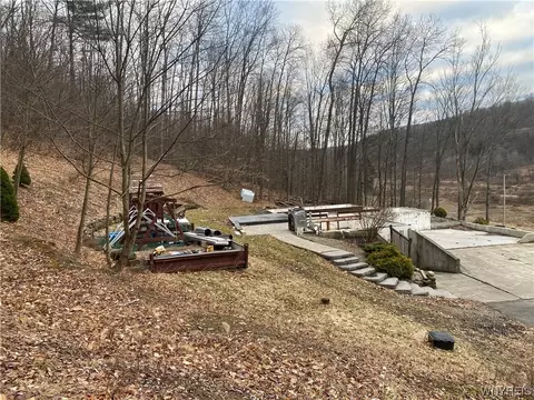 1000 Four Mile Rd, Allegany, NY 14706