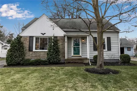 295 Hedstrom Dr, Amherst, NY 14226