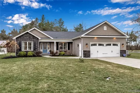 3080 Bowen Rd, Elma, NY 14059