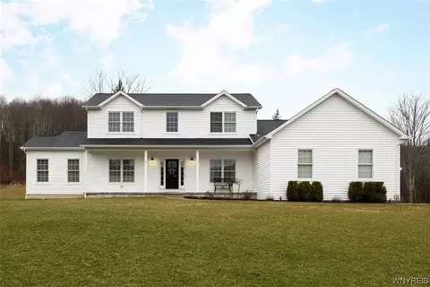 2206 Blakeley Rd, Aurora, NY 14052