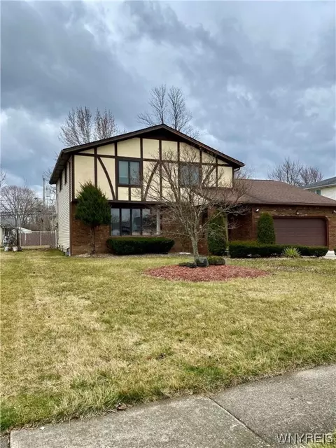 198 Ranch Trl W, Amherst, NY 14221