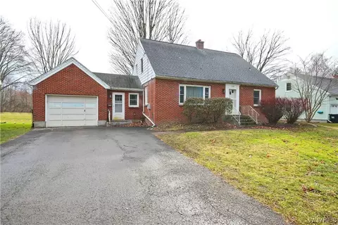 148 Caroline Rd, Gowanda, NY 14070