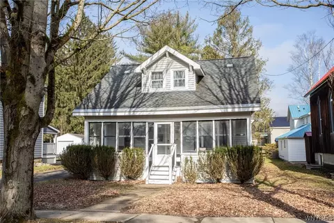 35 Elizabeth St, Ellicottville, NY 14731