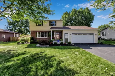 3036 Larry Ct, Wheatfield, NY 14120