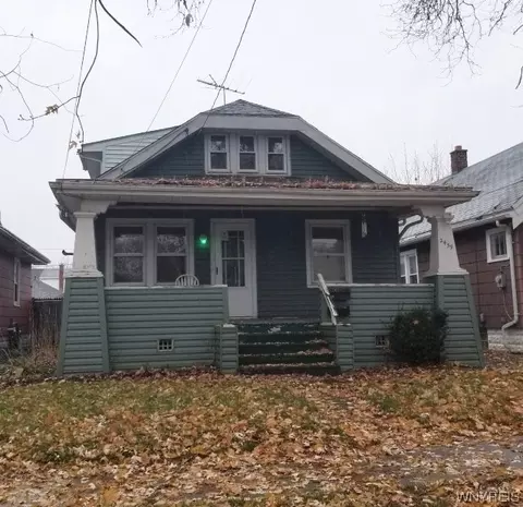 2459 Willow Ave, Niagara Falls, NY 14305