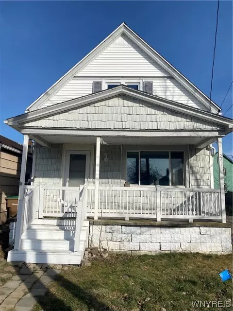27 Shanley St, Cheektowaga, NY 14206