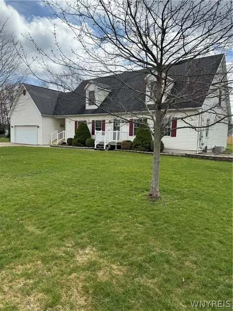 4327 Fairview Pkwy, Buffalo, NY 14219